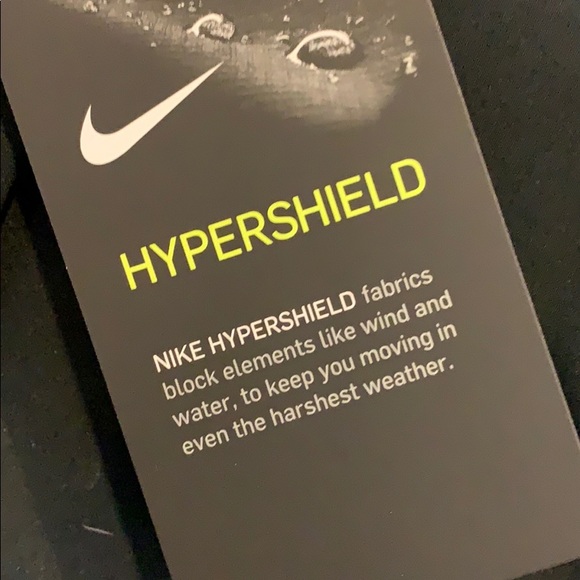 Brand new Nike hypershield size small jacket - Picture 3 of 4